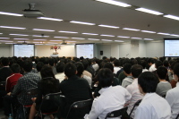 【写真】カンファレンスの会場場面